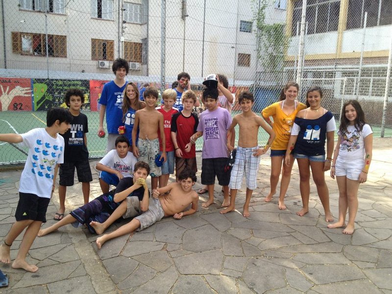 https://chazit.com/porto_alegre/../fotos/fotos_site/2012/1semestre/Sabado 2/428221_3626224177818_1340457560_3487644_2014040222_n.jpg
